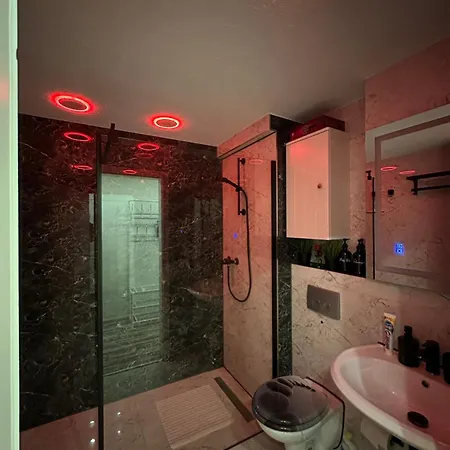 Appartamento Modern Neuburg P - - 2 Zimmer, Komfort, Balkon, Wi-fi, Smart Tv, Grosse Dusche, Kueche Neuburg an Der Donau