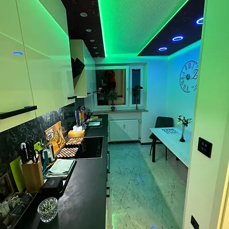 Modern Neuburg P - - 2 Zimmer, Komfort, Balkon, Wi-fi, Smart Tv, Grosse Dusche, Kueche * Neuburg an Der Donau