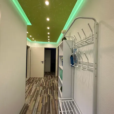 Modern Neuburg P - - 2 Zimmer, Komfort, Balkon, Wi-fi, Smart Tv, Grosse Dusche, Kueche Apartment Neuburg an Der Donau